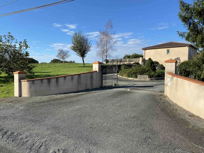 Image No.6-3 Bed House for sale