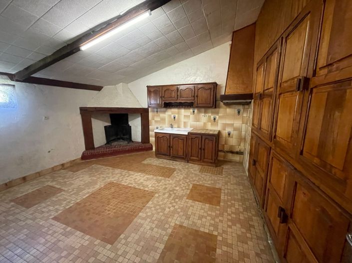 Image No.11-5 Bed House for sale