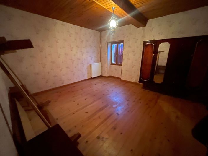 Image No.14-5 Bed House for sale