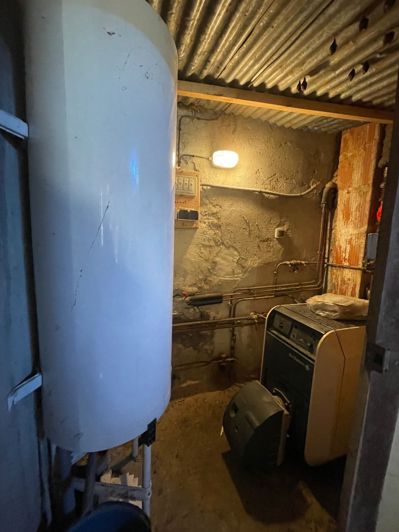 Image No.27-5 Bed House for sale