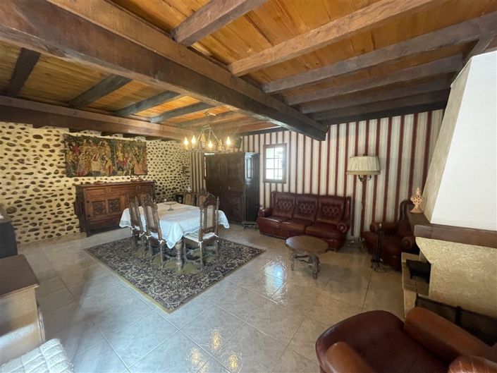 Image No.4-Maison de campagne de 4 chambres à vendre à Gers