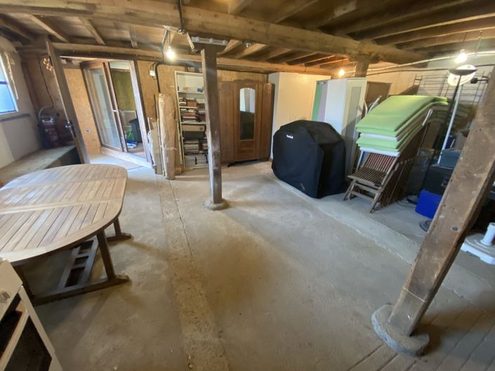 Image No.15-7 Bed House for sale