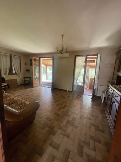 Image No.2-2 Bed Villa for sale