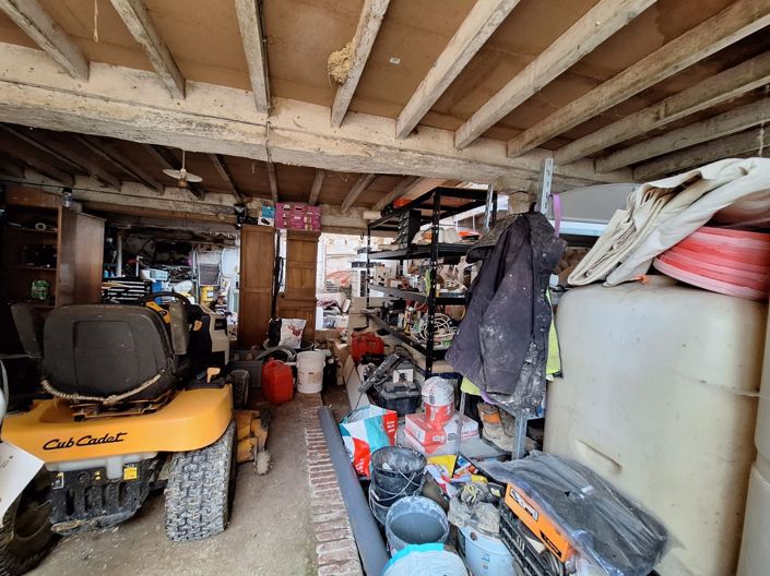 Image No.28-6 Bed House for sale