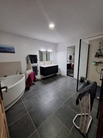 maison-11-pieces-riguepeu-32320-1748171485-vm