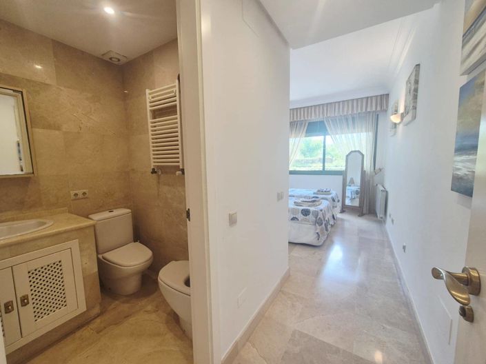 Image No.22-3 Bed Apartment for sale