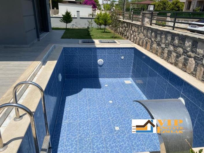 Image No.3-4 Bed Villa / Detached for sale