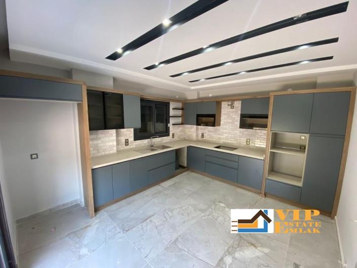 Image No.6-4 Bed Villa / Detached for sale