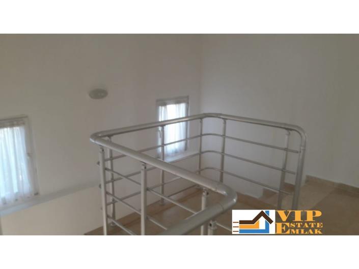 Image No.23-4 Bed Villa / Detached for sale