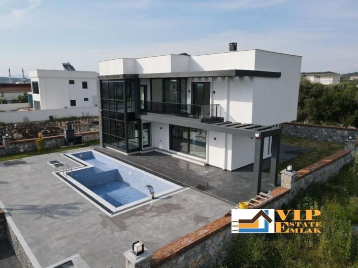 Image No.38-5 Bed Villa / Detached for sale