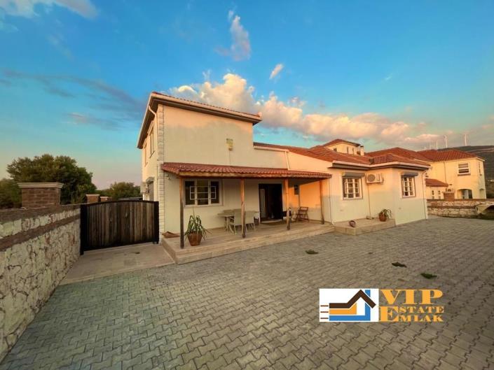 Image No.19-3 Bed Bungalow for sale