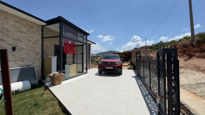 Image No.3-5 Bed Bungalow for sale