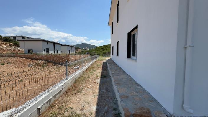 Image No.38-5 Bed Bungalow for sale