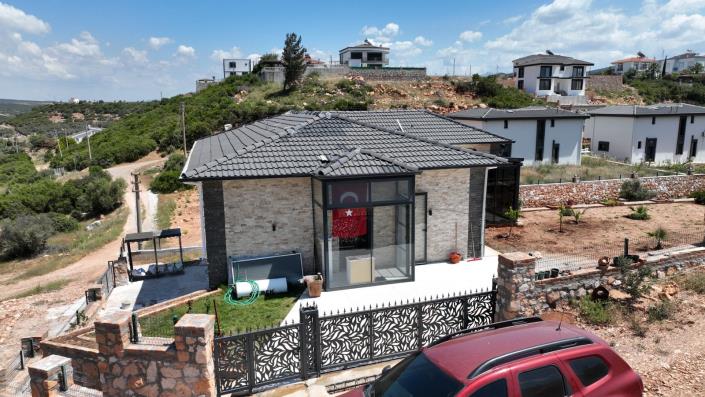 Image No.46-5 Bed Bungalow for sale