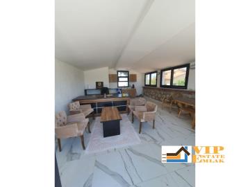 4b4baf48-a598-43e5-af56-83c04ec3a659