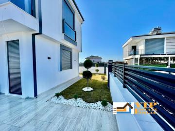 46fa2945-7437-4c25-ac6c-d7a43c5d92f5