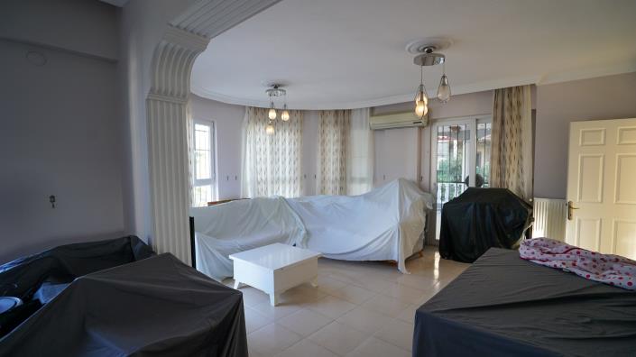 Image No.19-3 Bed Villa / Detached for sale