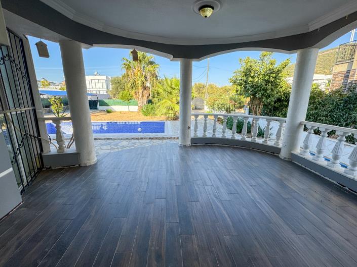 Image No.40-3 Bed Villa / Detached for sale