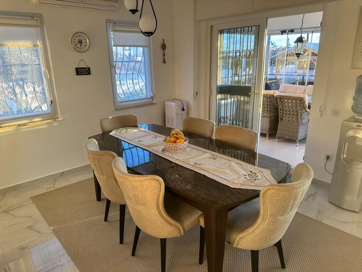 Image No.13-4 Bed Villa / Detached for sale