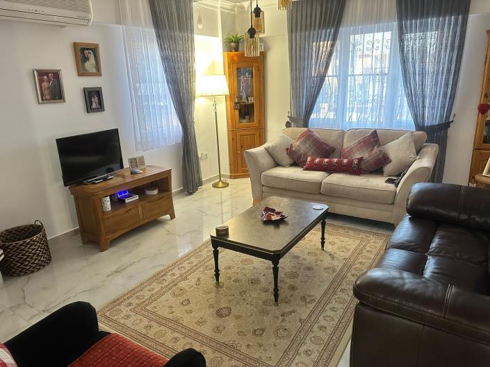 Image No.17-4 Bed Villa / Detached for sale