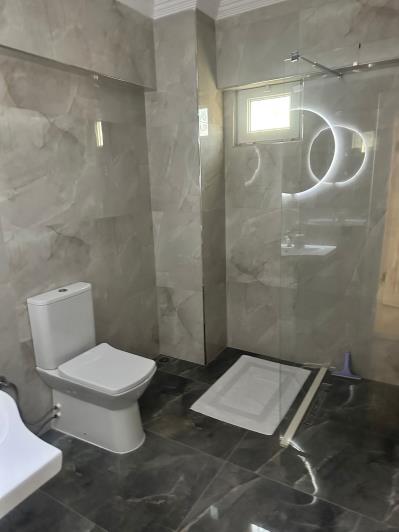 Image No.38-4 Bed Villa / Detached for sale