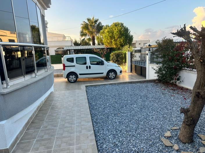 Image No.59-4 Bed Villa / Detached for sale