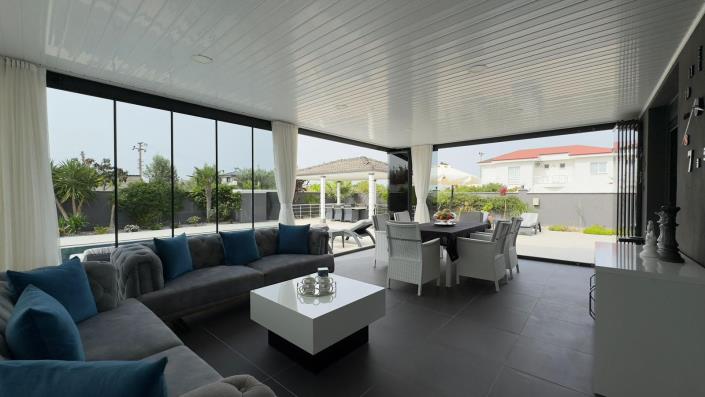 Image No.2-9 Bed Villa / Detached for sale