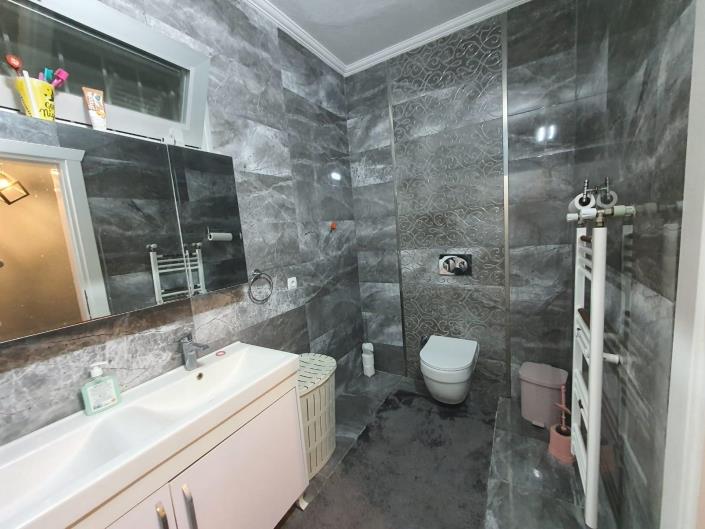 Image No.25-9 Bed Villa / Detached for sale