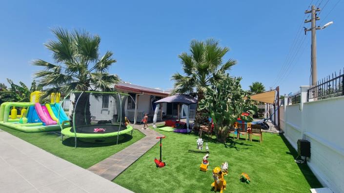 Image No.33-9 Bed Villa / Detached for sale