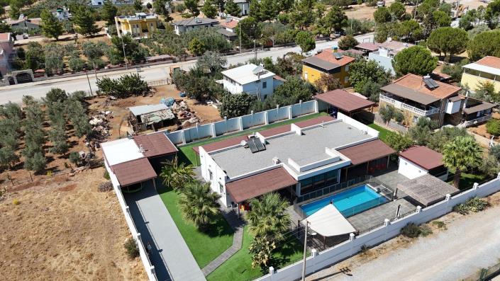 Image No.3-9 Bed Villa / Detached for sale