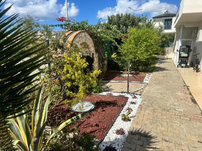 Image No.8-3 Bed Duplex for sale