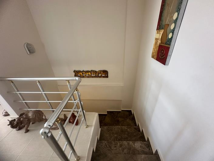 Image No.33-3 Bed Duplex for sale