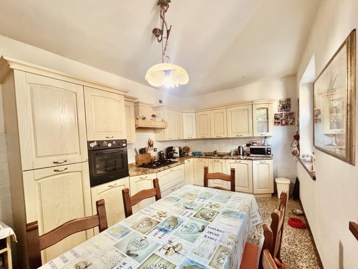 Image No.2-3 Bed Country House for sale