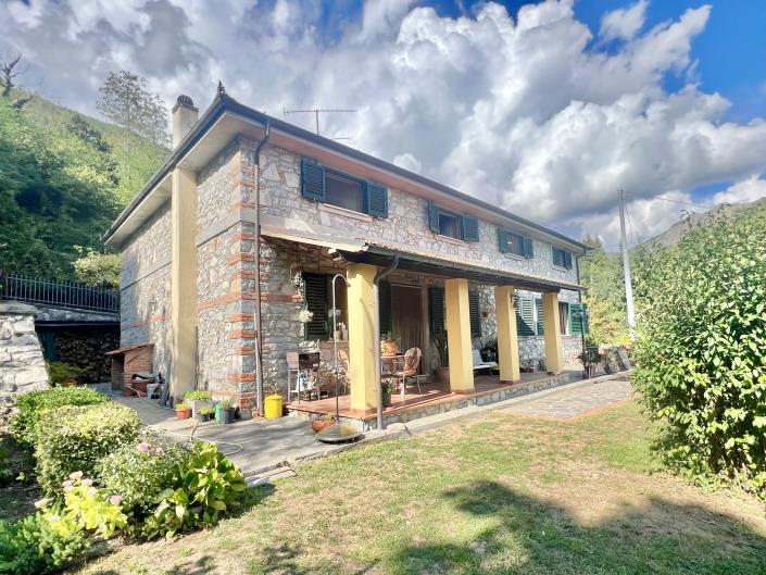 Image No.7-3 Bed Country House for sale