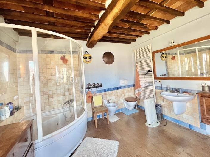 Image No.2-3 Bed Country House for sale