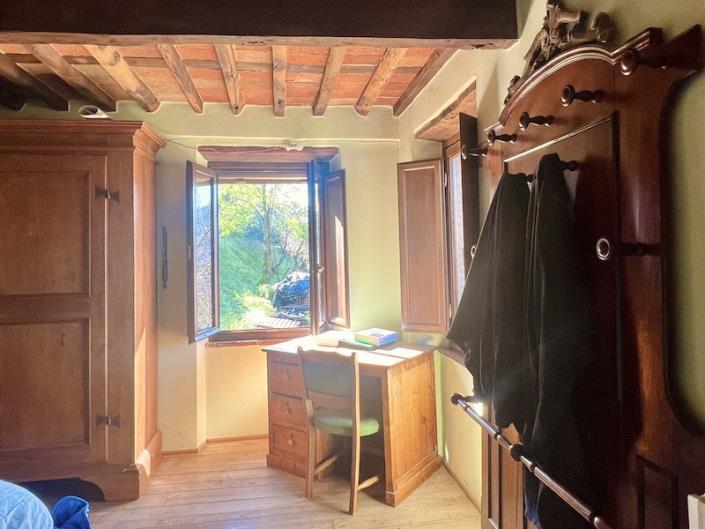 Image No.12-3 Bed Country House for sale