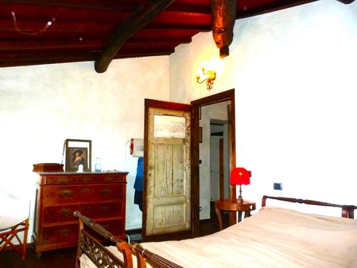 Image No.15-3 Bed Country House for sale