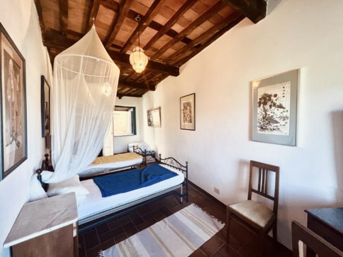 Image No.15-2 Bed Country House for sale