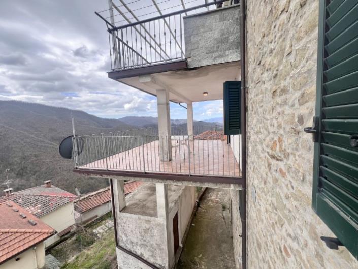 Image No.35-4 Bed Village House for sale