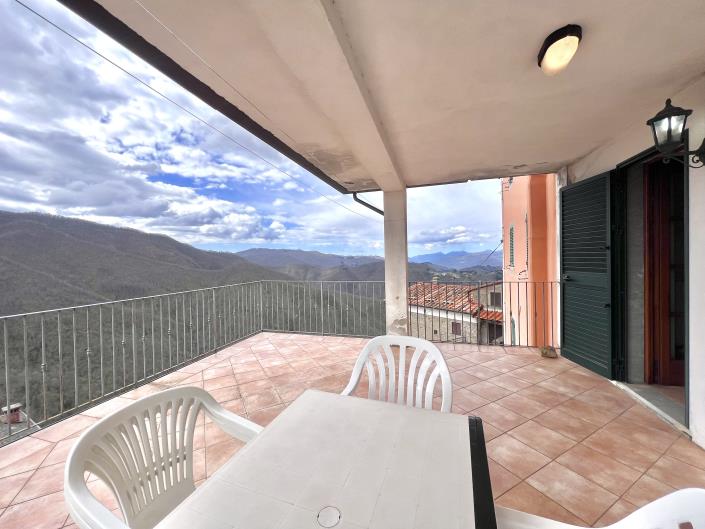 Image No.27-4 Bed Village House for sale