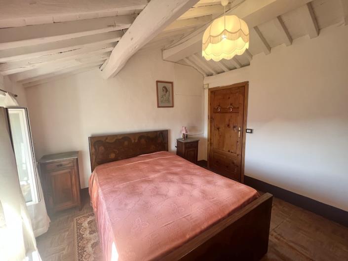 Image No.19-4 Bed Village House for sale