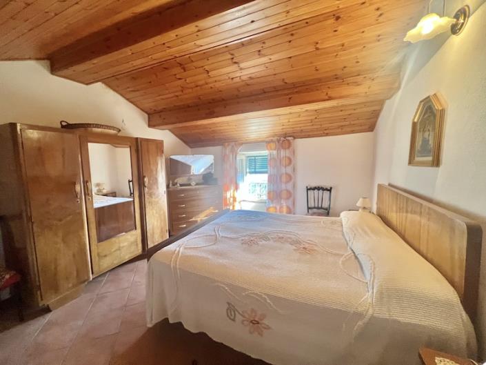 Image No.14-4 Bed Village House for sale