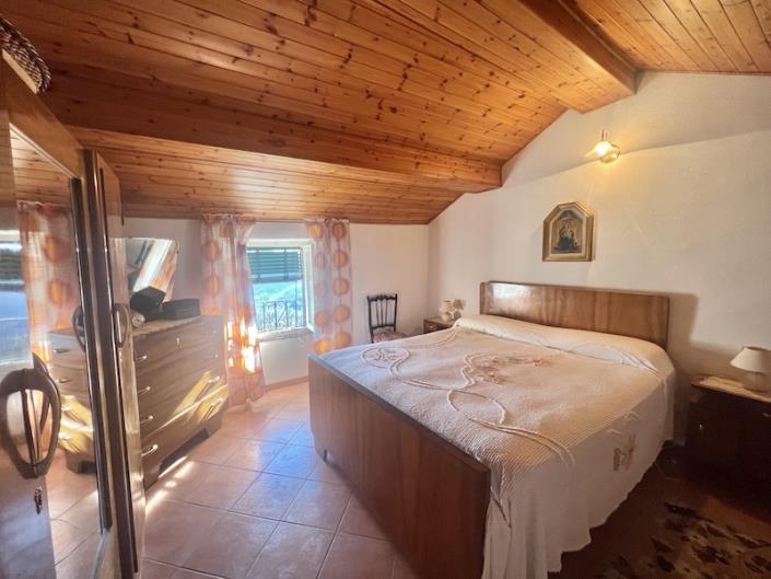 Image No.23-4 Bed Village House for sale