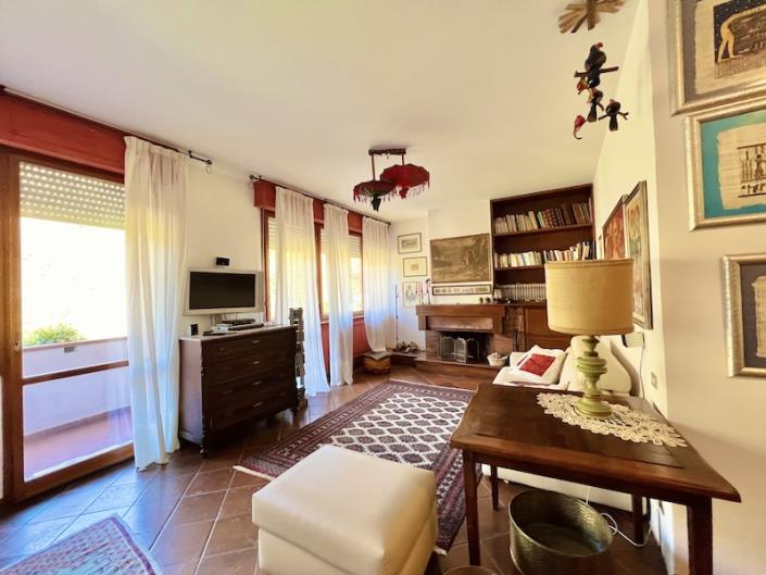 Image No.8-3 Bed Apartment for sale