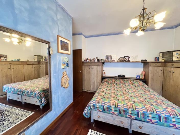 Image No.15-3 Bed Apartment for sale