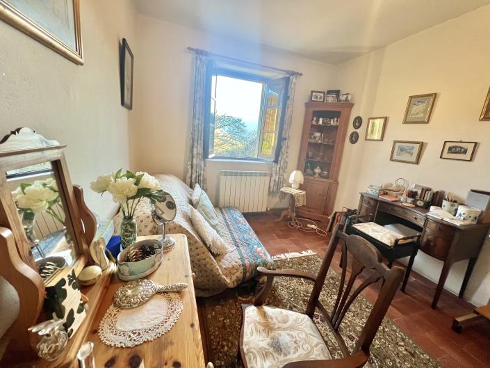 Image No.35-5 Bed Farmhouse for sale