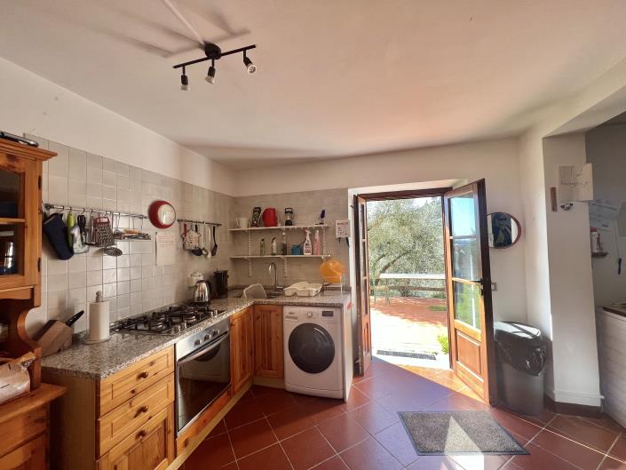 Image No.2-Villa de 3 chambres à vendre à Lucca