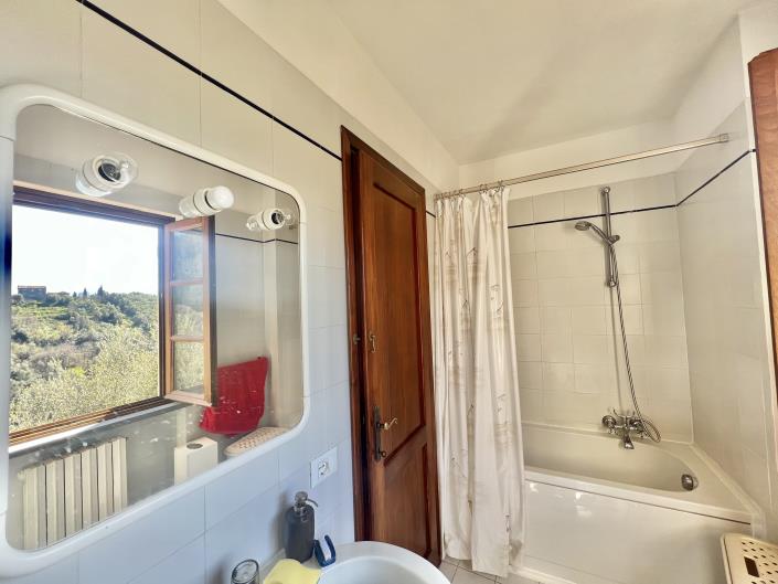 Image No.9-Villa de 3 chambres à vendre à Lucca