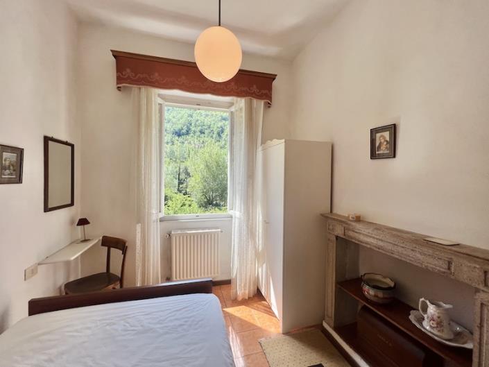 Image No.34-4 Bed House for sale