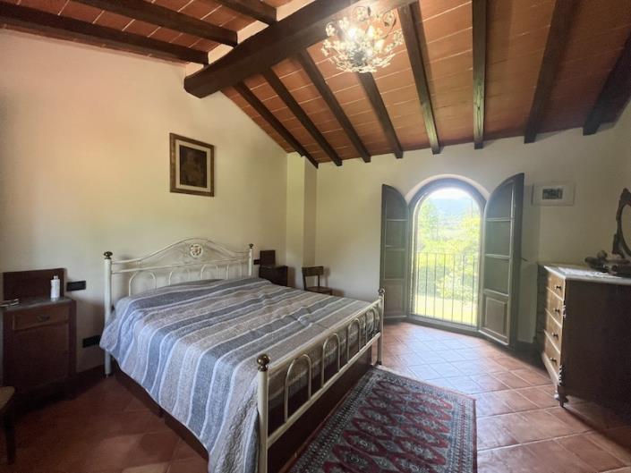 Image No.4-3 Bed Farmhouse for sale